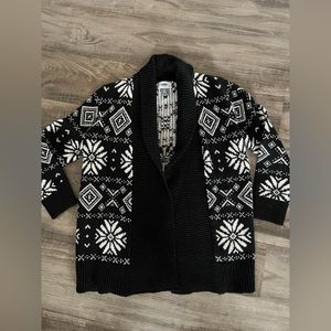 Girls Old Navy black print sweater, medium (8)